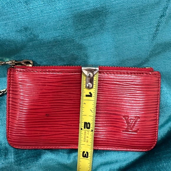 Louis Vuitton red Epi keychain pouch - Picture 11 of 12